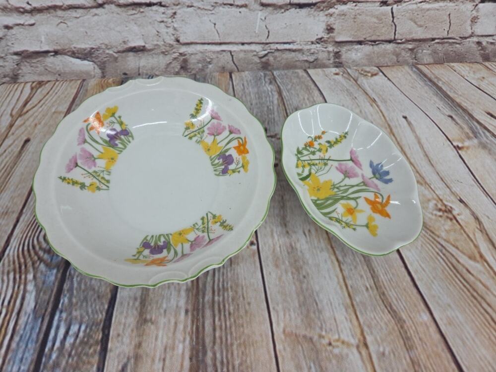 Mann Japan Day Lily Fine China Bowl and Soap Dish